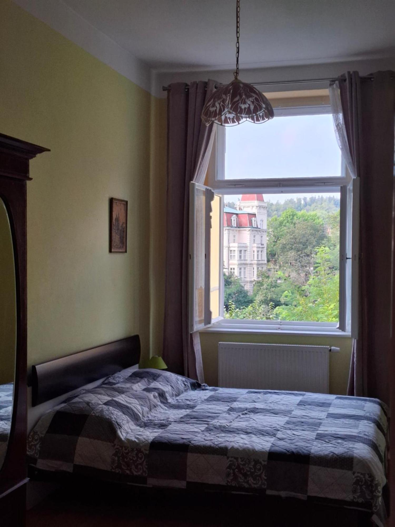 Apartment Fairy Tale Карлови Вари Екстериор снимка