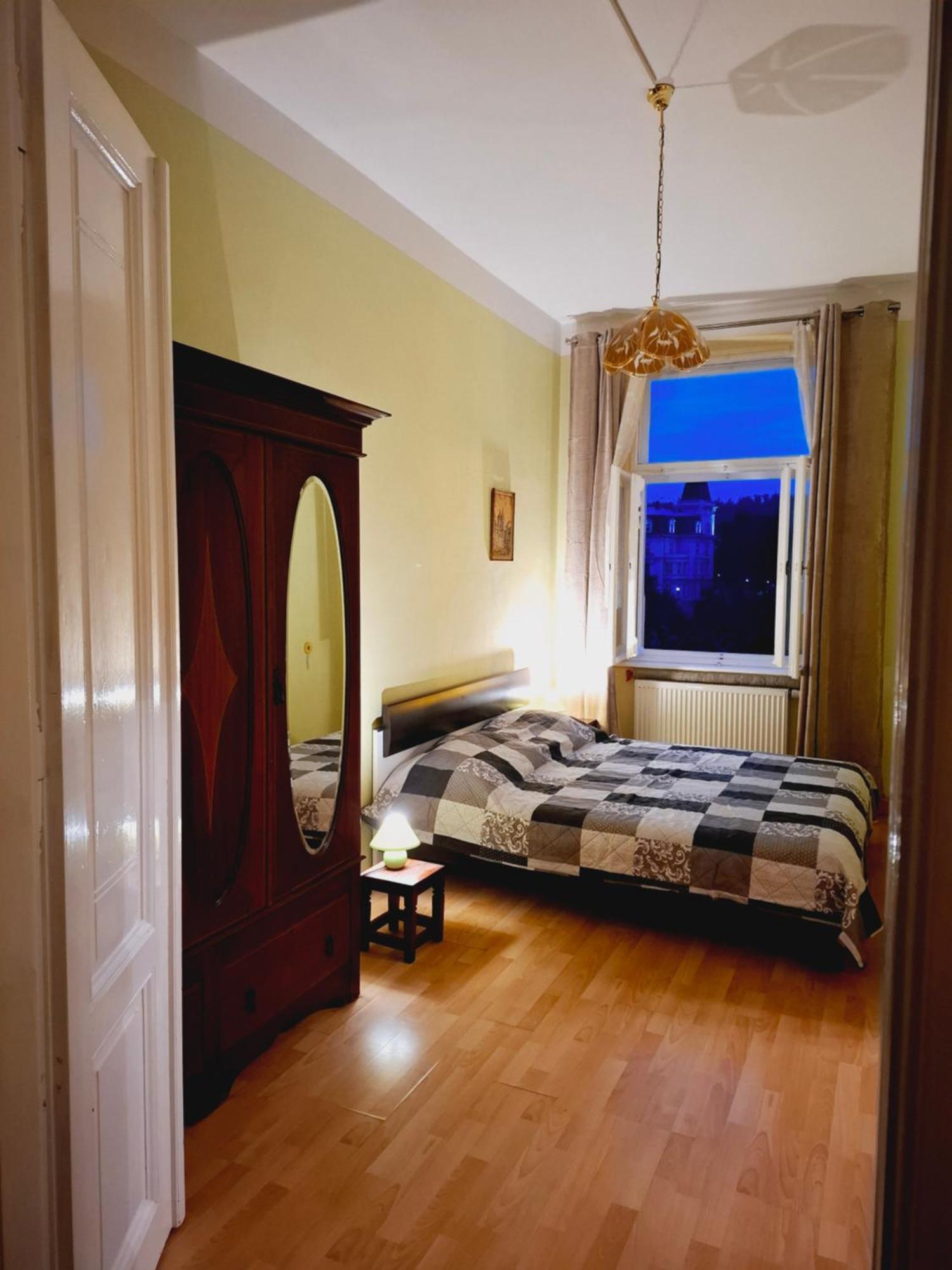 Apartment Fairy Tale Карлови Вари Екстериор снимка